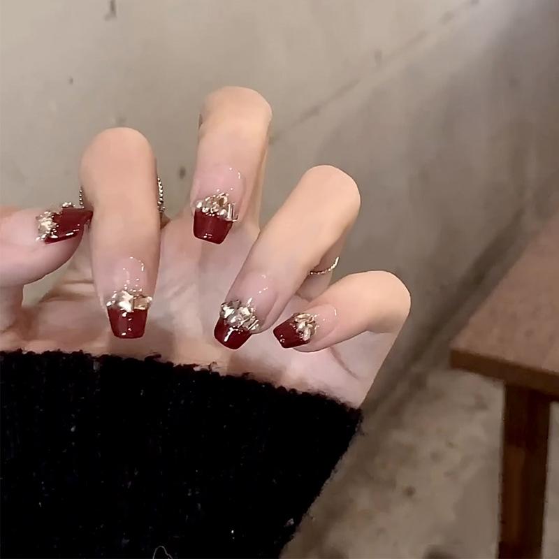 Burgundy Champagne Gel Manicure Wearable False Nails Set - Removable Finished Nail Art Patches and Tips
Burgundy Champagne Gel Manicure Wearable False Nails Set - Removable Finished Nail Art Patches and Tips