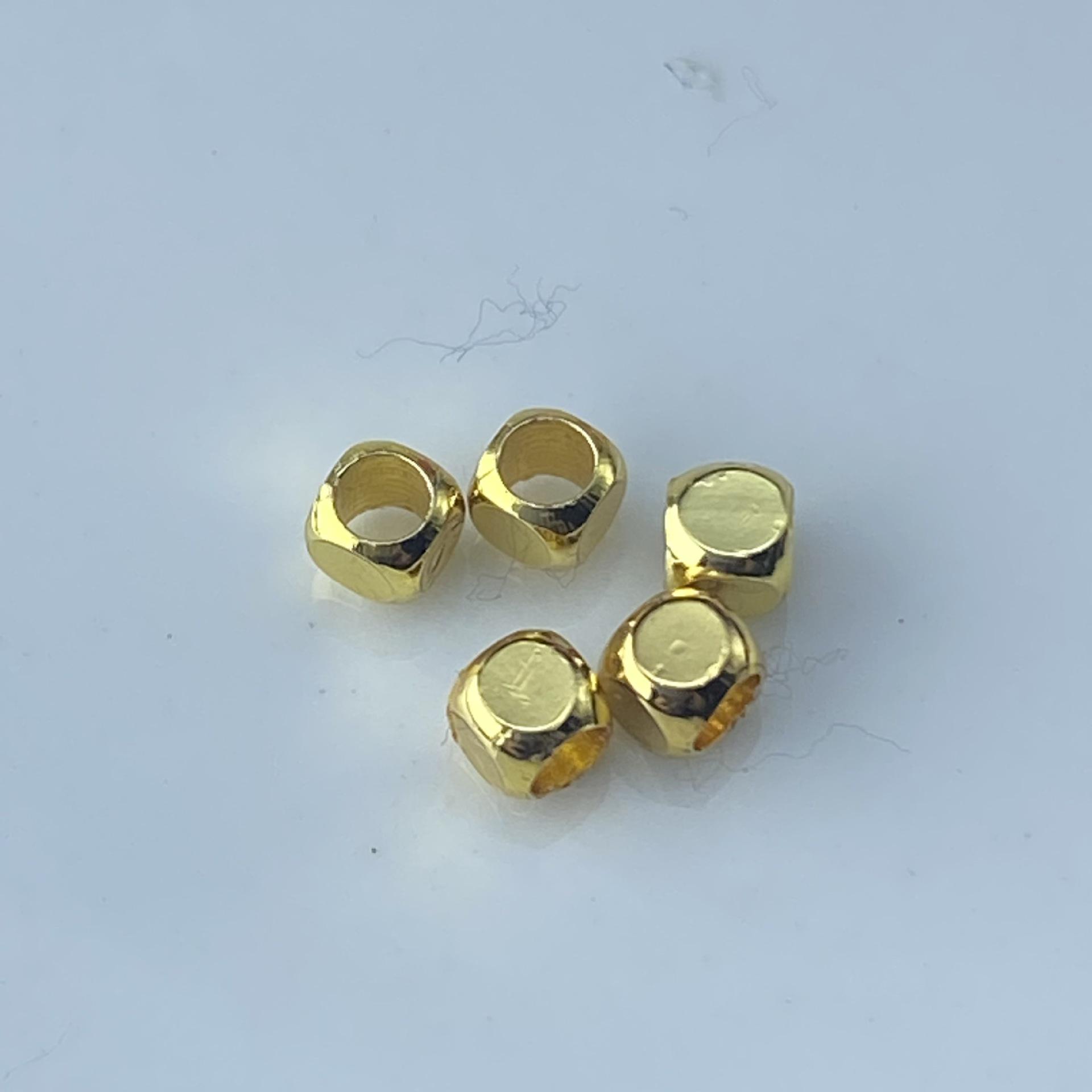 Gold-Plated Square Spacer Beads for Strong Color Retention - Handmade Sugar Cube Loose Beads Accessories
Gold-Plated Square Spacer Beads for Strong Color Retention - Handmade Sugar Cube Loose Beads Accessories