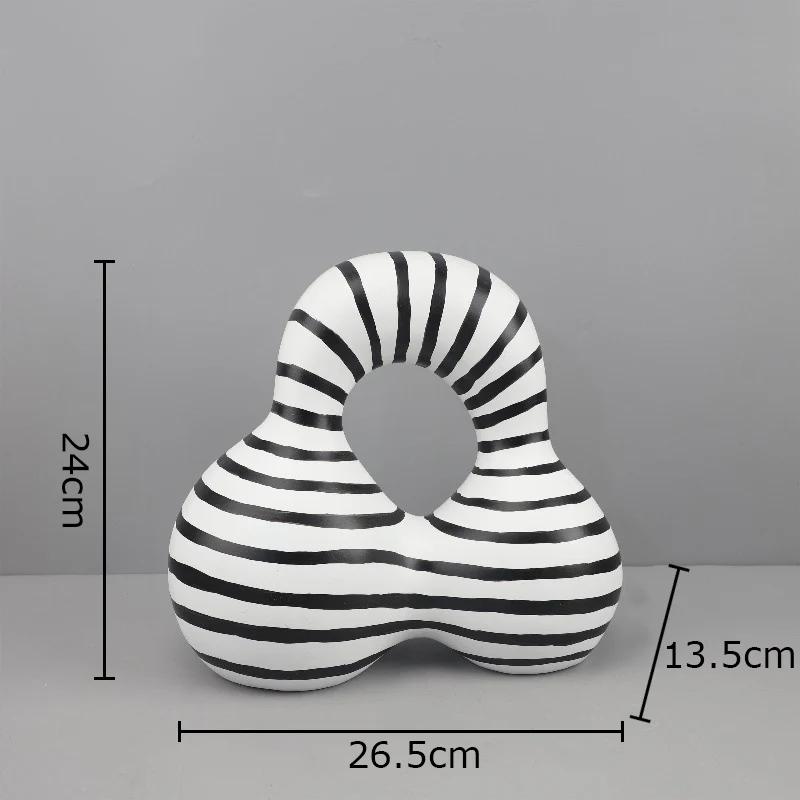 Zebra Stripes Irregular Statue Desk Decoration Ornaments Modern Crafts Abstract Artwork Resin Sculpture Room Aesthetics Decor
Zebra Stripes Irregular Statue Desk Decoration Ornaments Modern Crafts Abstract Artwork Resin Sculpture Room Aesthetics Decor