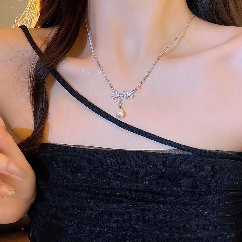 Korean Zircon Butterfly Titanium Steel Women s Necklace - Trendy, All-Match, High-Grade Clavicle Chain. X1185 серебряный
Korean Zircon Butterfly Titanium Steel Women s Necklace - Trendy, All-Match, High-Grade Clavicle Chain. X1185 серебряный