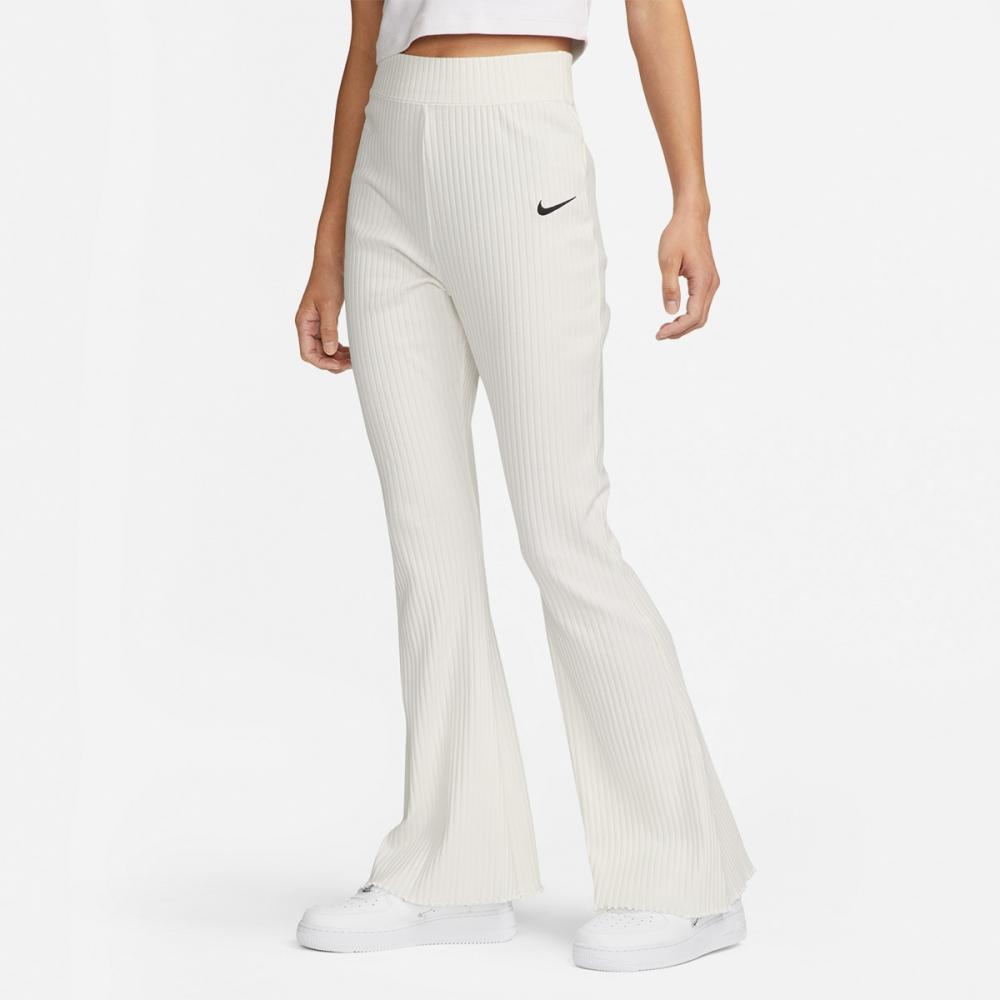Nike Womens Nike Sportswear Трикотажные брюки в рубчик с высокой талией 133
Nike Womens Nike Sportswear Трикотажные брюки в рубчик с высокой талией 133