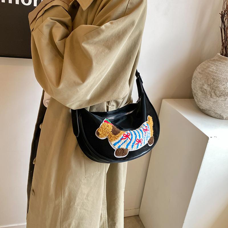Underarm fashionable large-capacity bag women s 2025 spring and summer new simple casual small square bag trendy shoulder bag чёрный
Underarm fashionable large-capacity bag women s 2025 spring and summer new simple casual small square bag trendy shoulder bag чёрный
