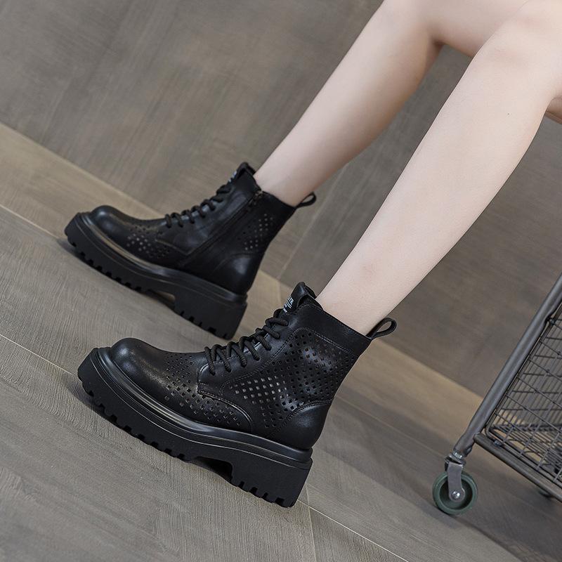 Martin boots women s leather punching short tooling boots casual fashion versatile women s boots 40
Martin boots women s leather punching short tooling boots casual fashion versatile women s boots 40