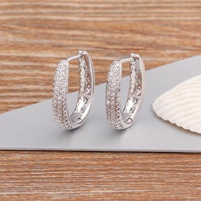 Nidin Creative U Shape Design 3 Colors Fashion Cubic Zirconia Hoop Earrings Crystal Ear Buckle Jewelry for Valentine s Day Gift срібний
Nidin Creative U Shape Design 3 Colors Fashion Cubic Zirconia Hoop Earrings Crystal Ear Buckle Jewelry for Valentine s Day Gift срібний