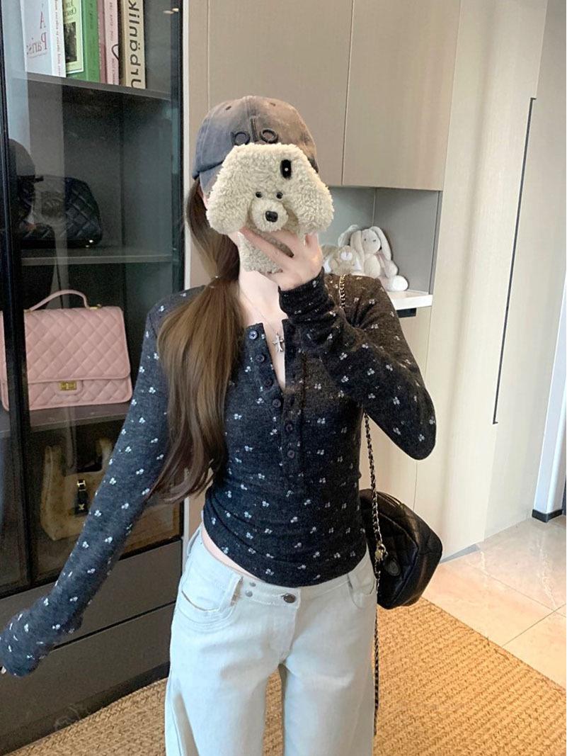 Women s Petite Elegant Slimming Floral Henry Collar Long-Sleeve T-Shirt for Autumn/Winter Large
Women s Petite Elegant Slimming Floral Henry Collar Long-Sleeve T-Shirt for Autumn/Winter Large