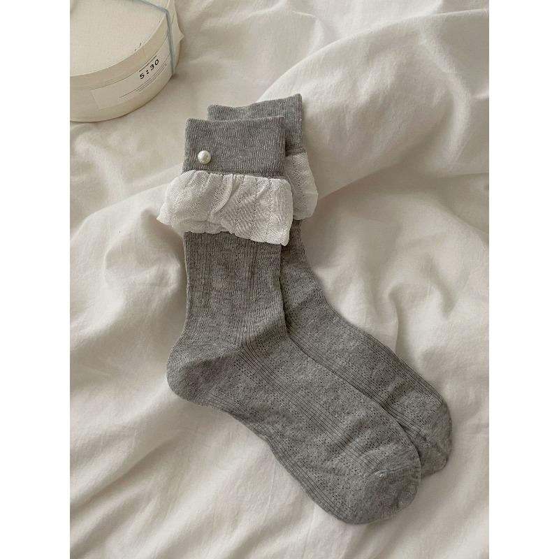 Boneless and Soft Decorative Socks with Sweet Bubble Lace and Three-dimensional Pearls, Suitable for Spring and Summer. Mid-calf Length. 1 pair
Boneless and Soft Decorative Socks with Sweet Bubble Lace and Three-dimensional Pearls, Suitable for Spring and Summer. Mid-calf Length. 1 pair