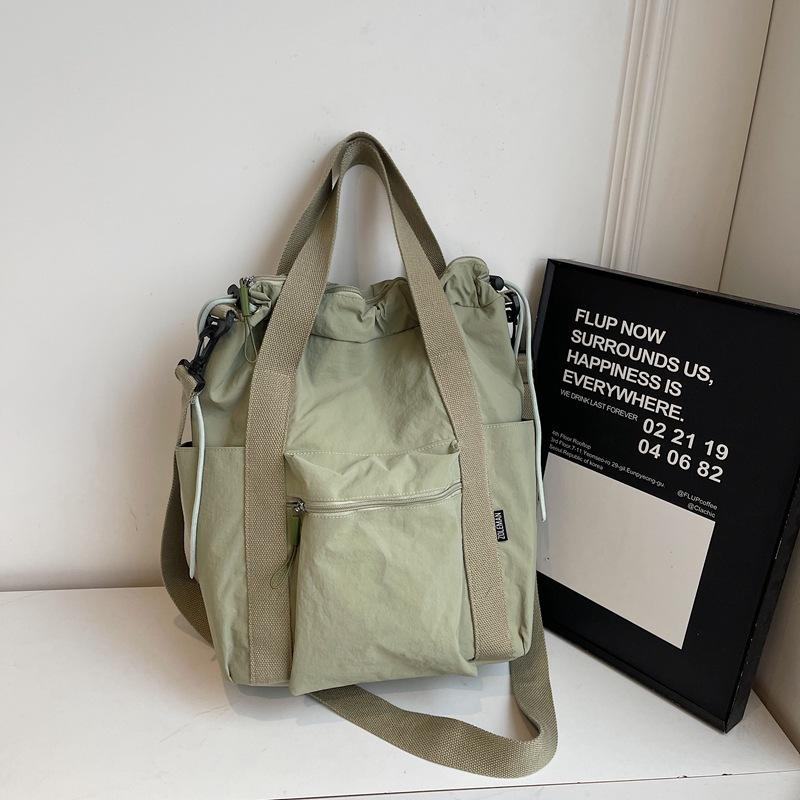 Large-capacity Commuter Tote Bag Women s Summer New Canvas Shoulder Messenger Bag Multi-function Lightweight Backpack зелений
Large-capacity Commuter Tote Bag Women s Summer New Canvas Shoulder Messenger Bag Multi-function Lightweight Backpack зелений