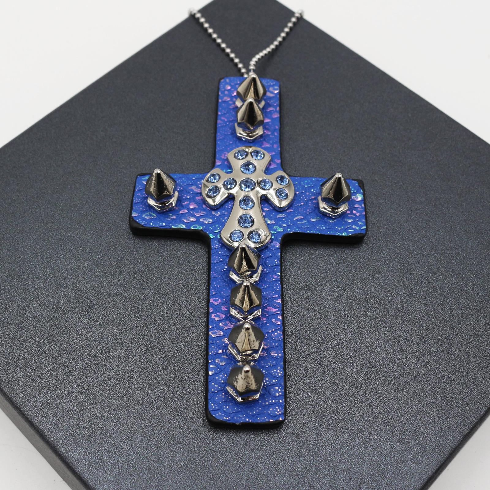Sweet Spicy Girl Rhinestone Cross Necklace - Gothic Y2K European American Style Clavicle Chain for Women синій
Sweet Spicy Girl Rhinestone Cross Necklace - Gothic Y2K European American Style Clavicle Chain for Women синій