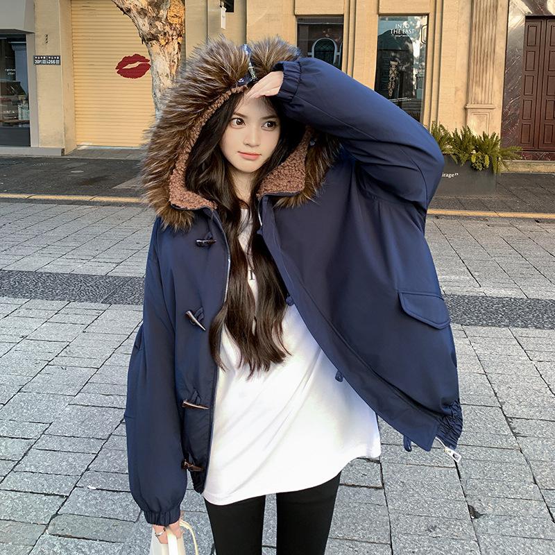 Winter Padded Jacket with Big Fur Collar Windproof Warm Coat for Women Men S темно-синий
Winter Padded Jacket with Big Fur Collar Windproof Warm Coat for Women Men S темно-синий