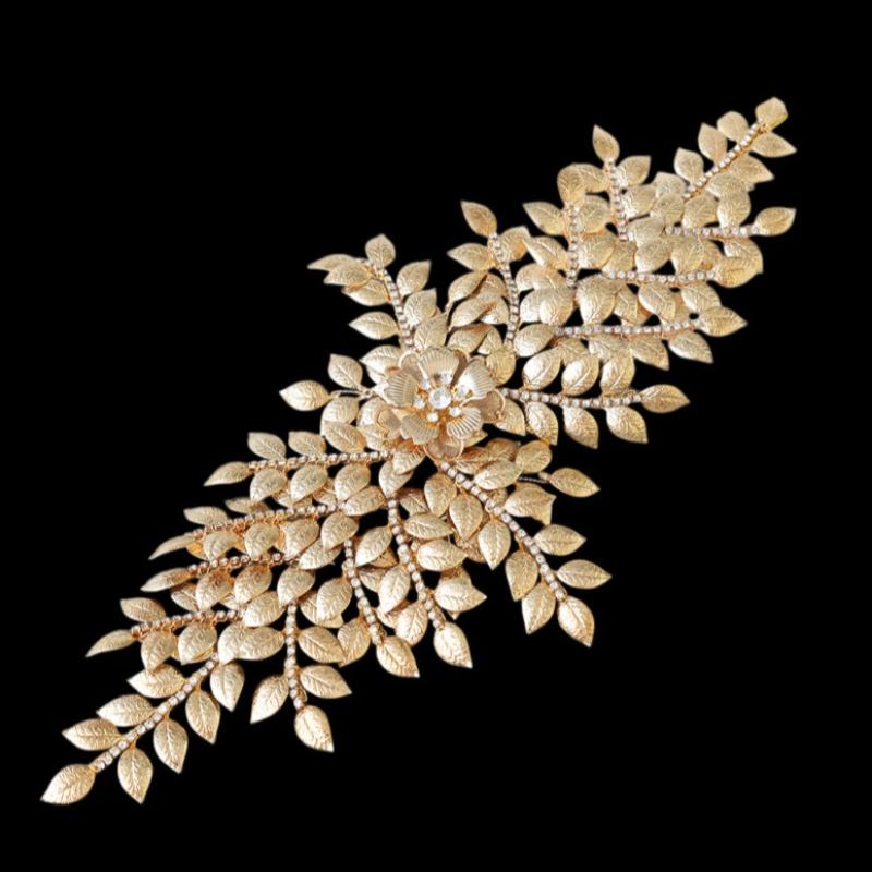 2026 Bridal Headdress, Pressure Hair, Rhinestone Headband, Hair Accessories, Wide-edged Retro-styled Disc Hair Accessories 33*15CM золотой
2026 Bridal Headdress, Pressure Hair, Rhinestone Headband, Hair Accessories, Wide-edged Retro-styled Disc Hair Accessories 33*15CM золотой
