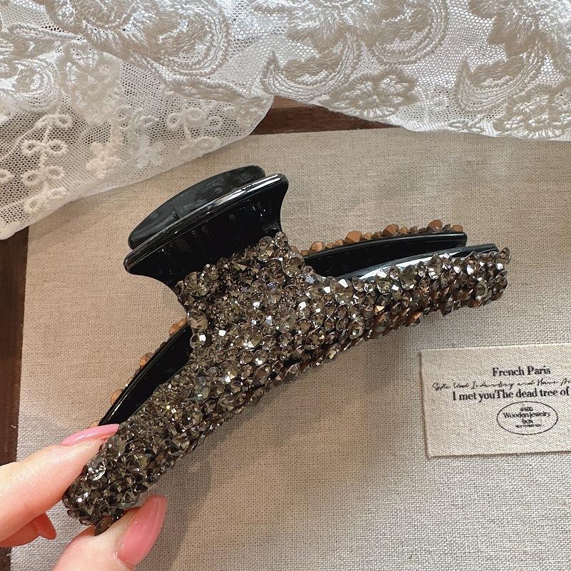 Летняя ультра-блестящая роскошная заколка-акула с кристаллами, элегантный большой зажим для волос для легких причесок, идеальный подарок
Летняя ультра-блестящая роскошная заколка-акула с кристаллами, элегантный большой зажим для волос для легких причесок, идеальный подарок