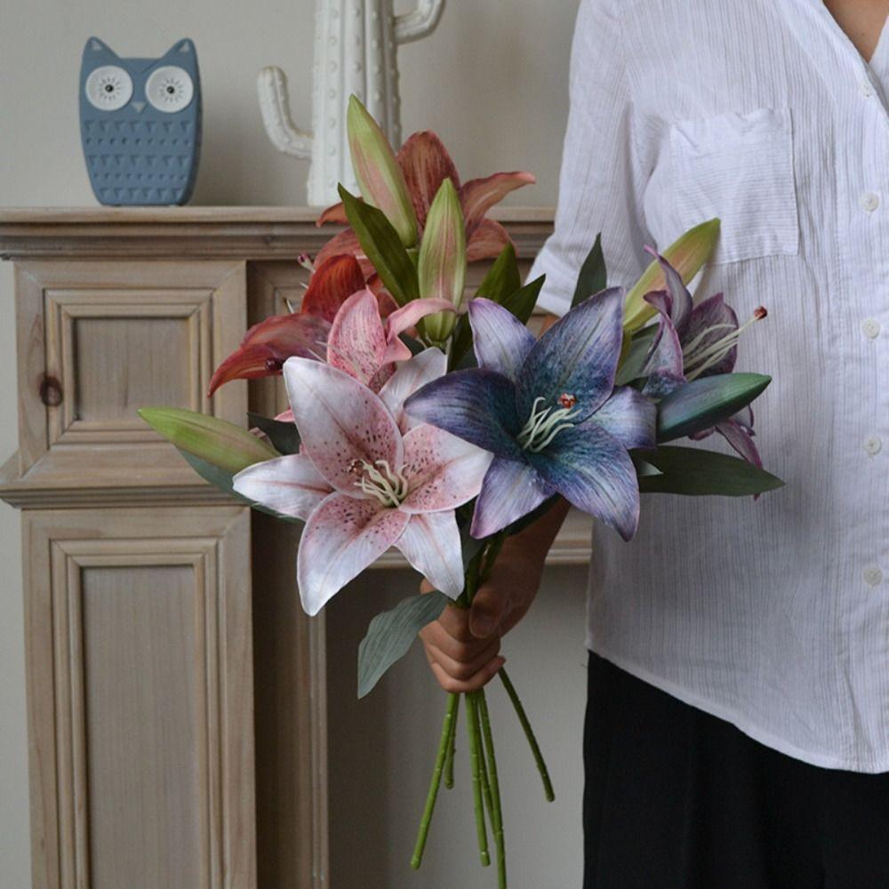 Real Touch Fake Flower 2Heads Artificial Bouquet Artificial Lilies Flowers Home Decoration
Real Touch Fake Flower 2Heads Artificial Bouquet Artificial Lilies Flowers Home Decoration