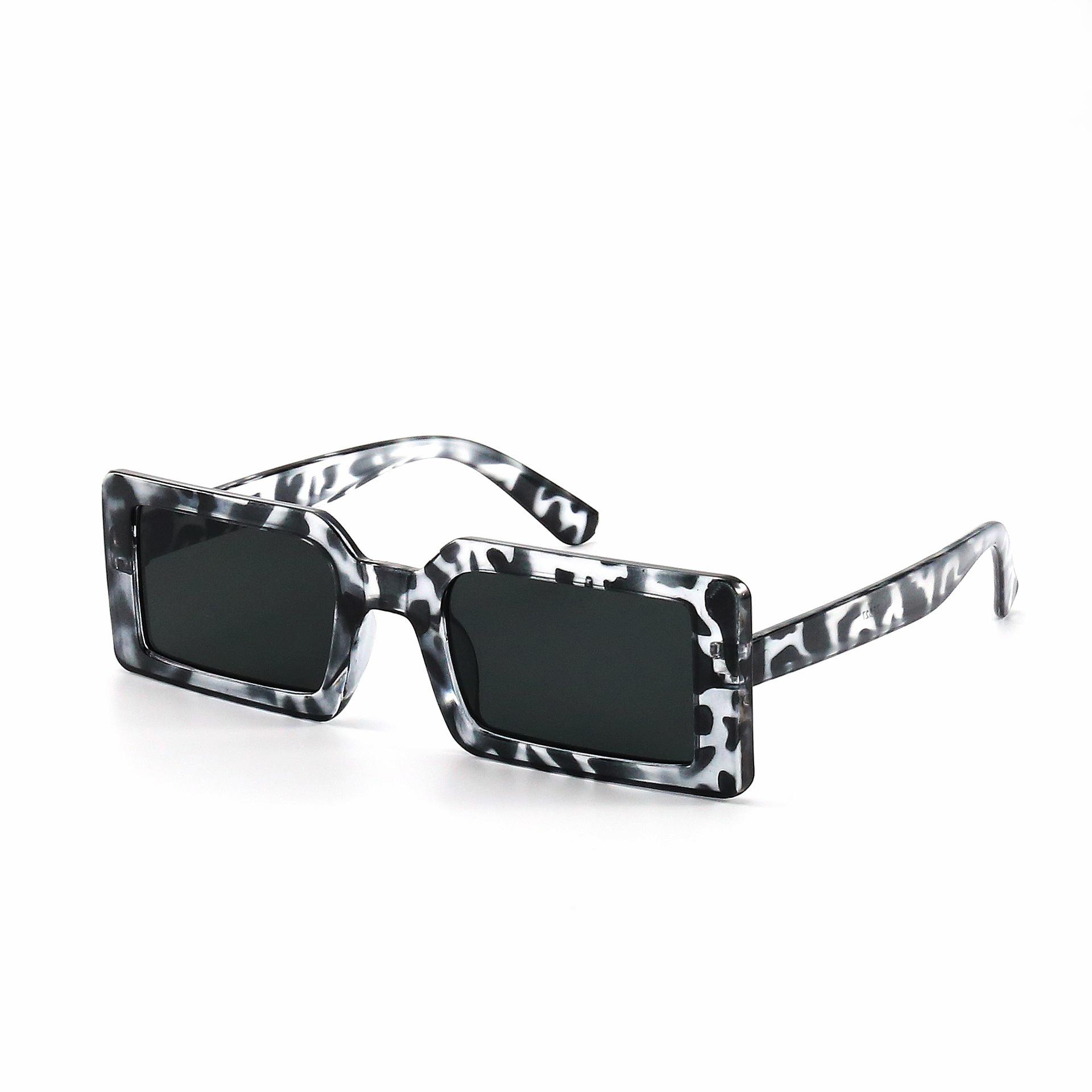High-End European & American Leopard Print Square Sunglasses with UV Protection
High-End European & American Leopard Print Square Sunglasses with UV Protection