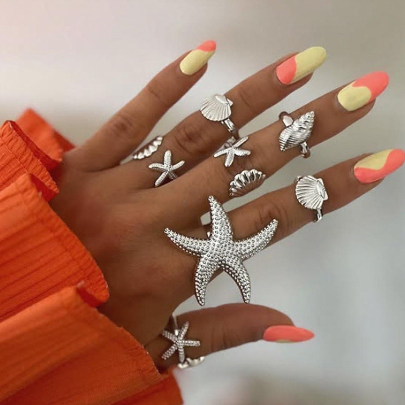 Ring set, ocean style jewelry, starfish, conch joint jewelry, irregular ins stacked ring.
Ring set, ocean style jewelry, starfish, conch joint jewelry, irregular ins stacked ring.