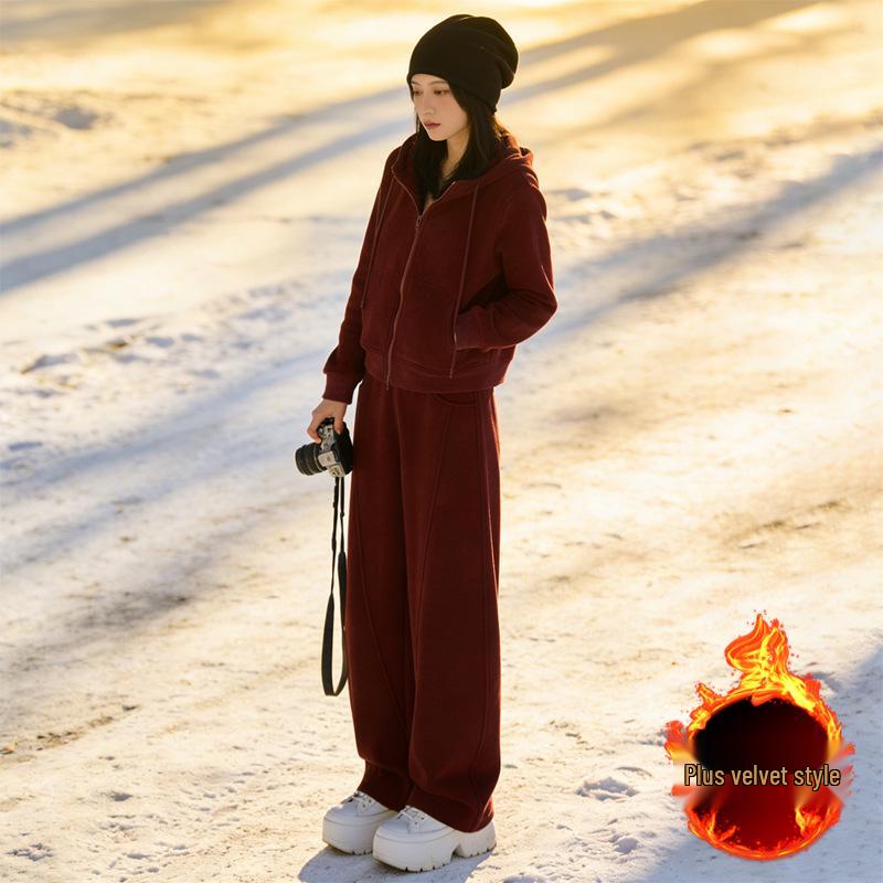 Spring 2026 Wine Red Velvet Hoodie & Wide-Leg Pants Set for Women – Casual Two-Piece Sportswear XXL
Spring 2026 Wine Red Velvet Hoodie & Wide-Leg Pants Set for Women – Casual Two-Piece Sportswear XXL