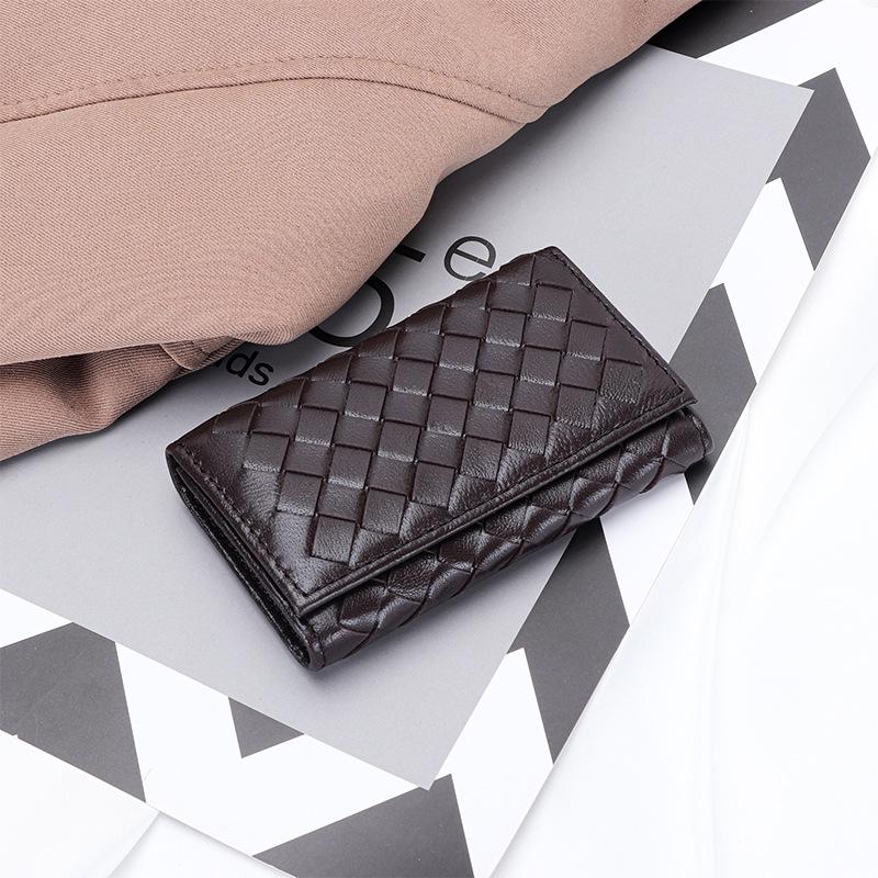 Key bag Men s genuine leather Large capacity sheepskin woven car key card bag Two-in-one women s multi-function key bag
Key bag Men s genuine leather Large capacity sheepskin woven car key card bag Two-in-one women s multi-function key bag