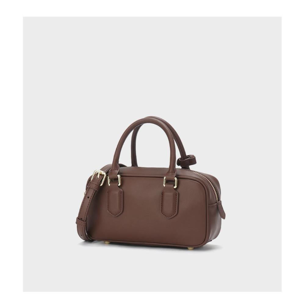 Bags Women s Summer Oblique Span Versatile Shoulder Bag Large Capacity Commuter Bowling Bag Korean Niche Leather Women s Bag
Bags Women s Summer Oblique Span Versatile Shoulder Bag Large Capacity Commuter Bowling Bag Korean Niche Leather Women s Bag