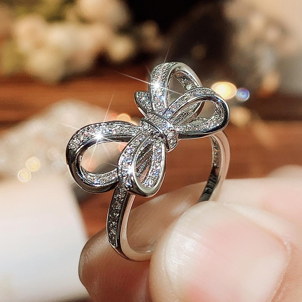 Huitan Bling Bow Rings for Women Luxury Copper Color Fashion Finger Accessories Party Anniversary Gift Romantic Female Zircon 9
Huitan Bling Bow Rings for Women Luxury Copper Color Fashion Finger Accessories Party Anniversary Gift Romantic Female Zircon 9