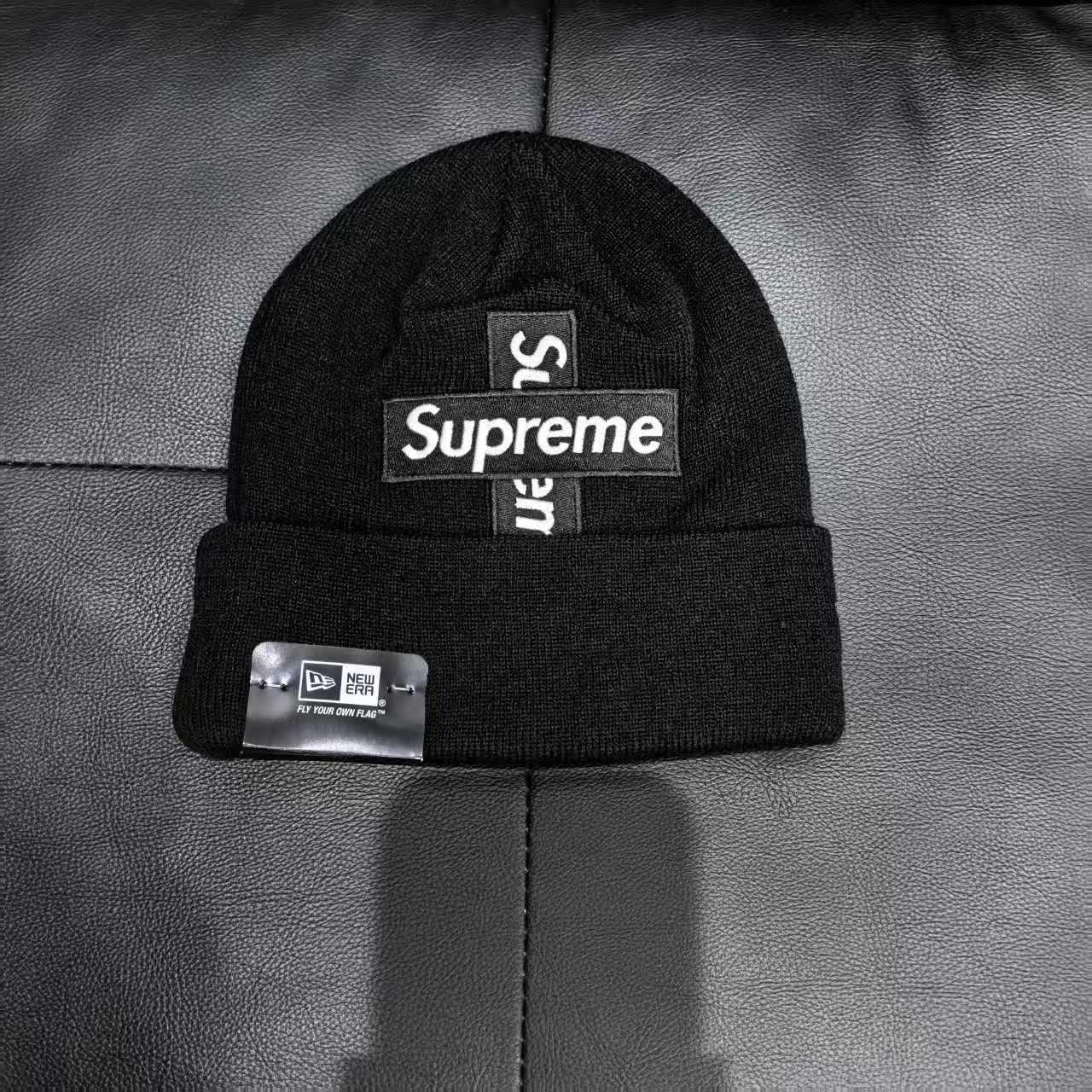 Trendy Versatile Knitted Wool Beanie for Men & Women
Trendy Versatile Knitted Wool Beanie for Men & Women