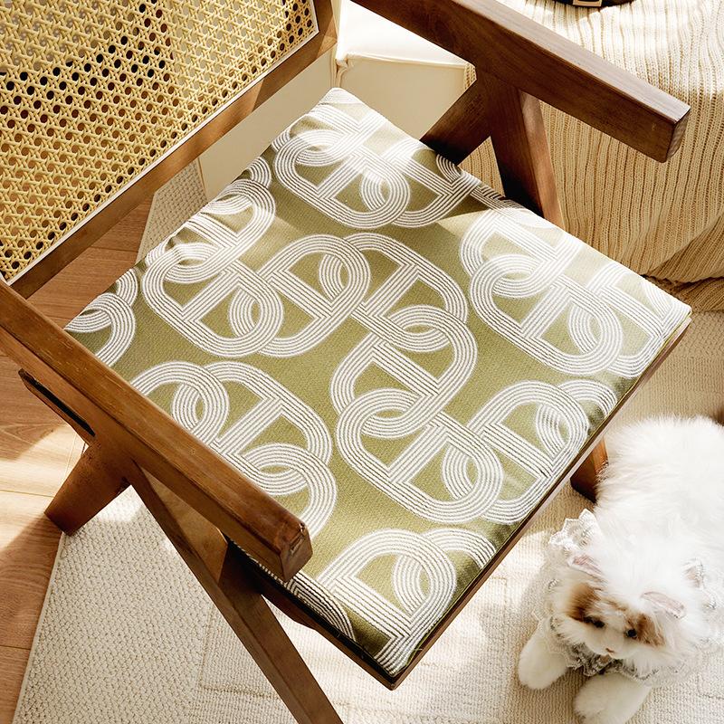 1pc French-style High-end Restaurant Seat Cushions Tatami MATS Memory Foam Fart Cushion Ancient-style Bay Window Square Cushions 40x40cm зелений
1pc French-style High-end Restaurant Seat Cushions Tatami MATS Memory Foam Fart Cushion Ancient-style Bay Window Square Cushions 40x40cm зелений