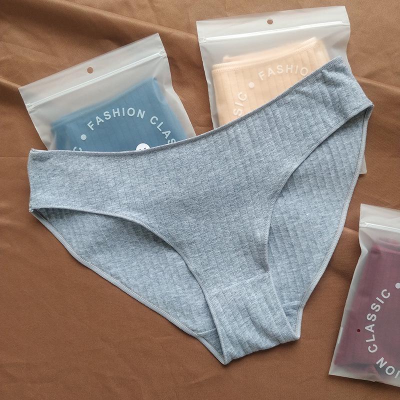 Женские трусики из чистого хлопка с низкой посадкой, дышащие - больших размеров и из высокоэластичного трикотажа XL (Half Waist 34CM)
Женские трусики из чистого хлопка с низкой посадкой, дышащие - больших размеров и из высокоэластичного трикотажа XL (Half Waist 34CM)