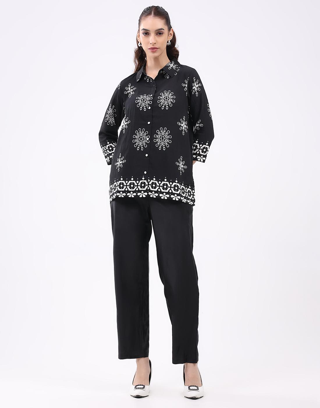 Monte Carlo Women Collar Neck Three-Quarter Sleeves Coordinate Set XXL чорний
Monte Carlo Women Collar Neck Three-Quarter Sleeves Coordinate Set XXL чорний