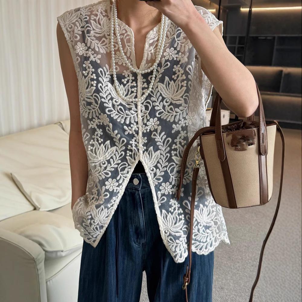 Women s Lace Jacquard Sleeveless V-Neck Layered Cardigan - Summer 2025 High-End Versatile Vest Large чорний
Women s Lace Jacquard Sleeveless V-Neck Layered Cardigan - Summer 2025 High-End Versatile Vest Large чорний