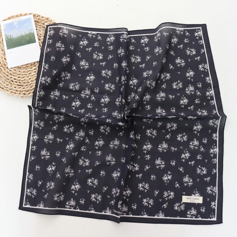 100% Cotton Kerchief Floral Thin High-Grade Silk Scarf Travel Scarf Decorative Western Style Scarf for Women Small Sqare Scarf
100% Cotton Kerchief Floral Thin High-Grade Silk Scarf Travel Scarf Decorative Western Style Scarf for Women Small Sqare Scarf