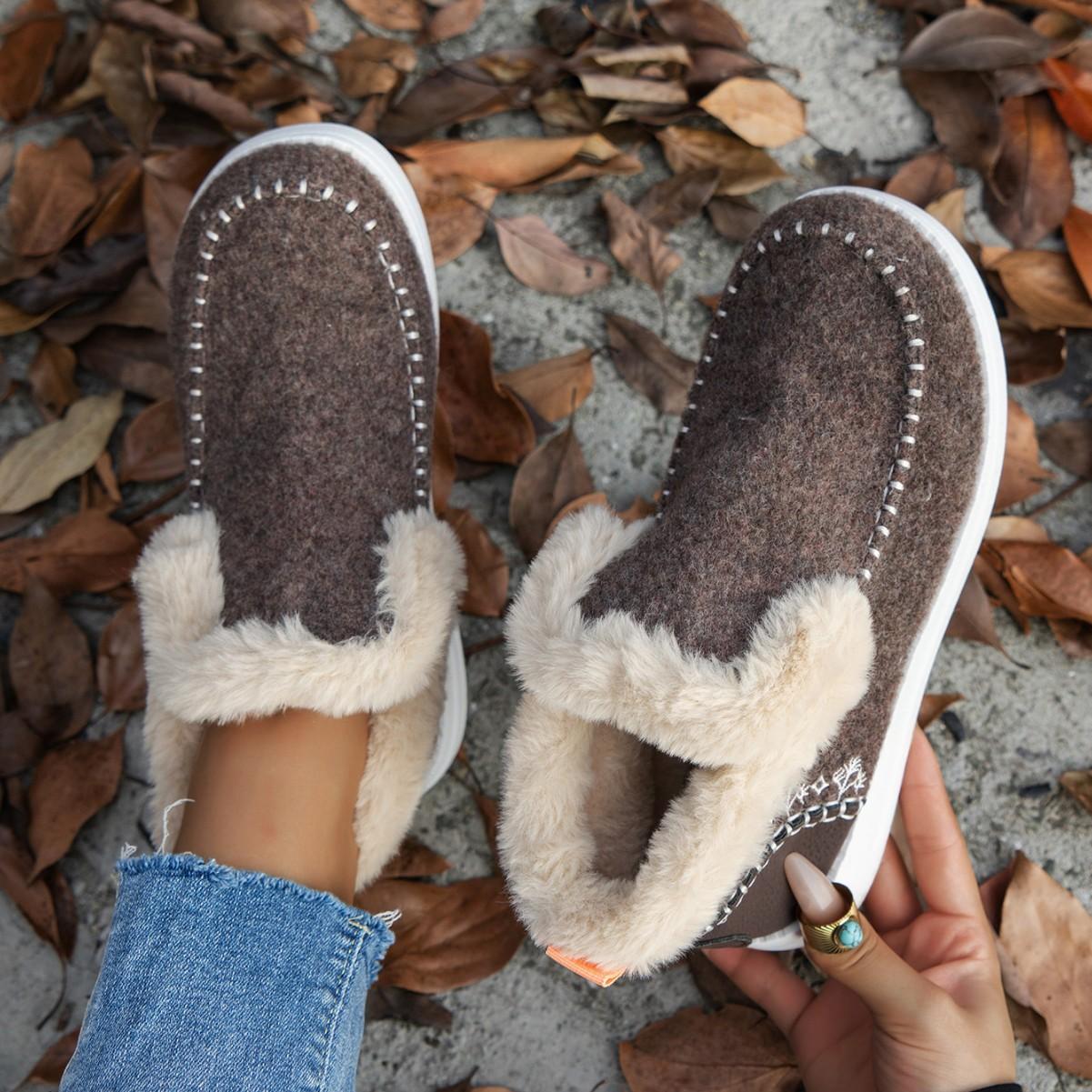 Shoes Winter women s cotton shoes Large size velvet thickened rough edge warm flat bottom cotton shoes wholesale 36 чорний
Shoes Winter women s cotton shoes Large size velvet thickened rough edge warm flat bottom cotton shoes wholesale 36 чорний
