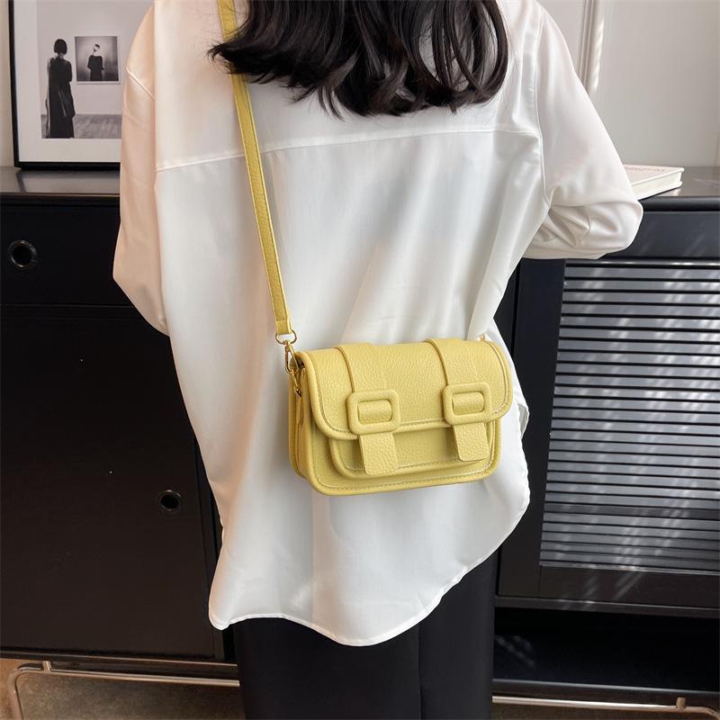 Модные сумки через плечо для женщин, летние новые темпераментные универсальные сумки под мышками, повседневные простые женские сумки из искусственной кожи
Модные сумки через плечо для женщин, летние новые темпераментные универсальные сумки под мышками, повседневные простые женские сумки из искусственной кожи