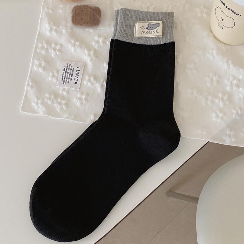 Женские носки до середины икры без косточек Little Mouse с цветовыми блоками - Осенне-зимний дизайн с мультяшным зодиаком Tagged, Hangable чёрный
Женские носки до середины икры без косточек Little Mouse с цветовыми блоками - Осенне-зимний дизайн с мультяшным зодиаком Tagged, Hangable чёрный