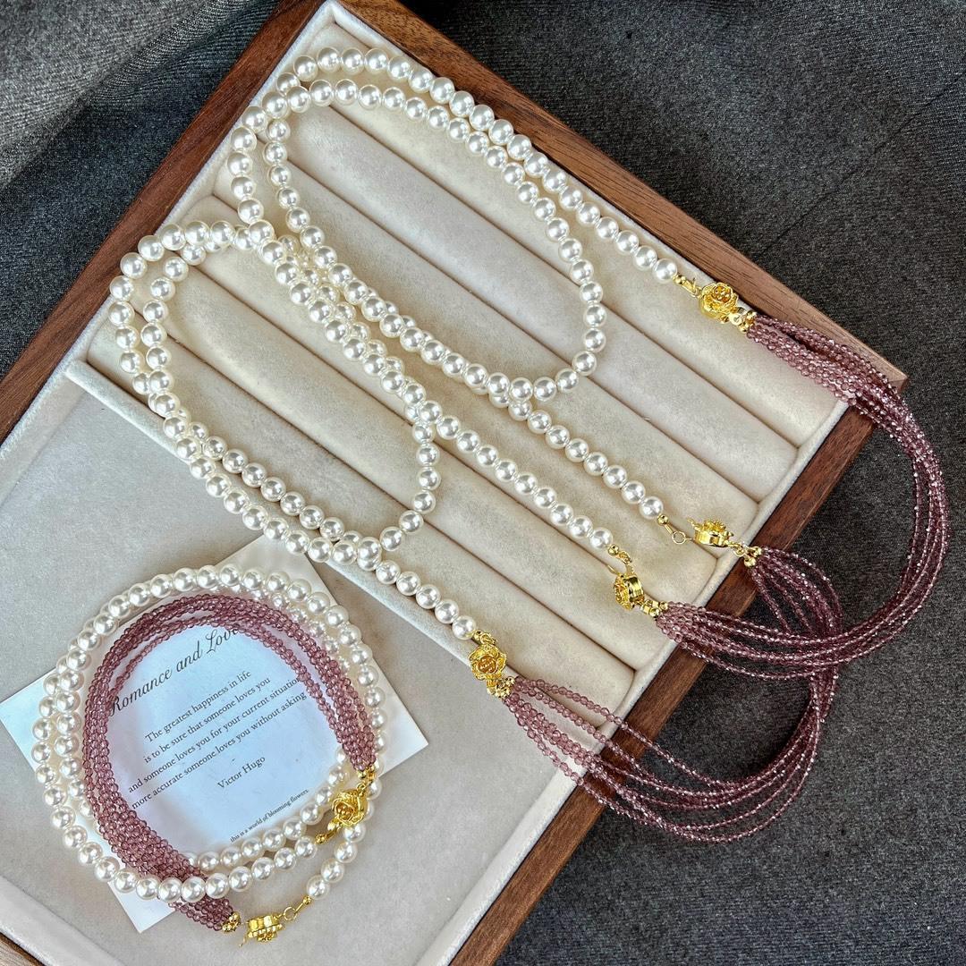 Vintage Multi-Layer Design High Quality Artificial Crystal Pearl Detachable Necklace Clavicle Chain
Vintage Multi-Layer Design High Quality Artificial Crystal Pearl Detachable Necklace Clavicle Chain