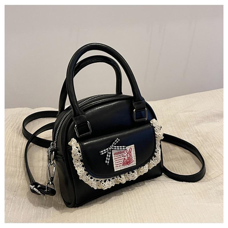 Trendy fashion shoulder bag new feeling messenger bag portable commuter versatile shell bag чорний
Trendy fashion shoulder bag new feeling messenger bag portable commuter versatile shell bag чорний