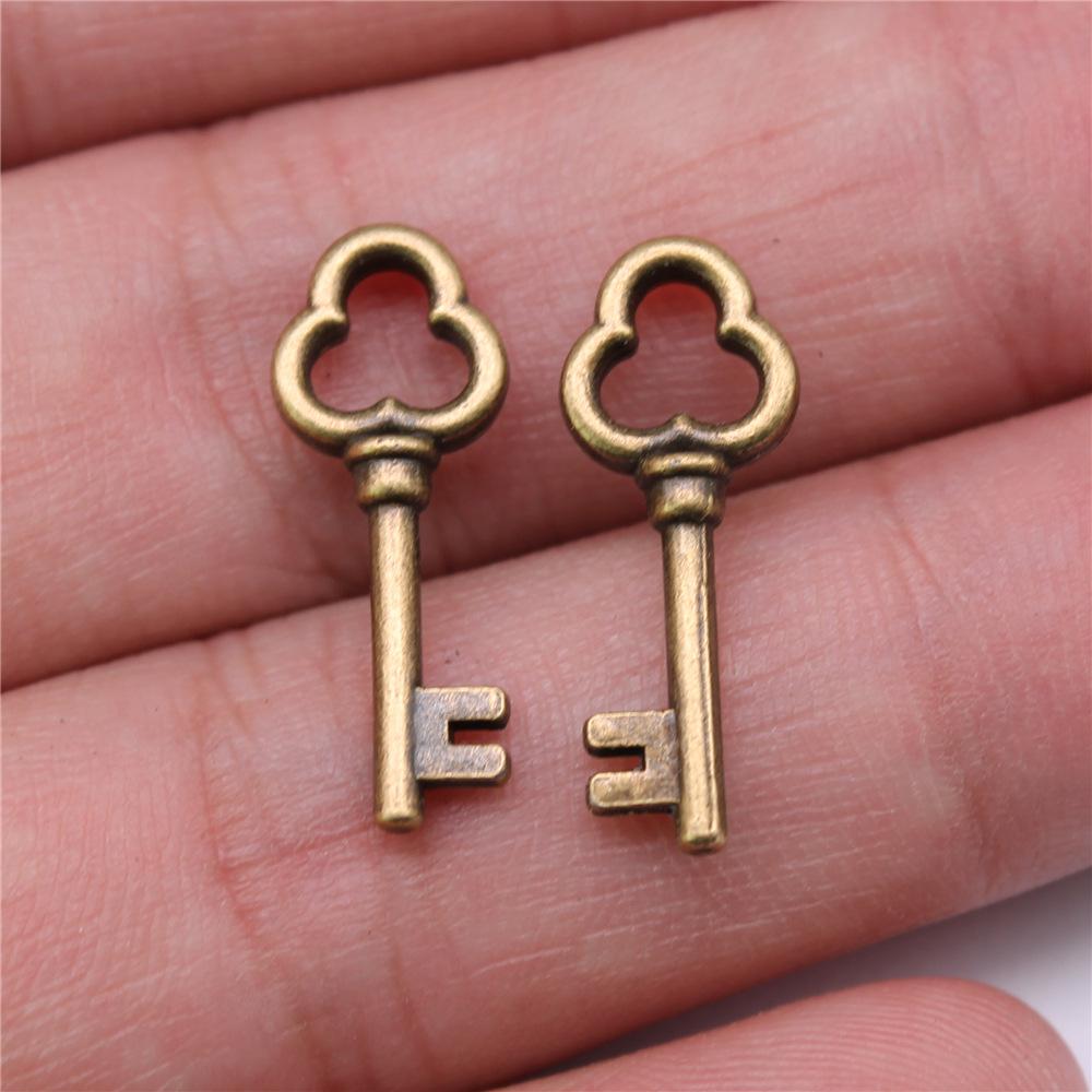 10pcs Antique Bronze Silver Color Pendants DIY Crafts Making Findings Handmade Tibetan Jewelry Key Charms For Jewelry Making
10pcs Antique Bronze Silver Color Pendants DIY Crafts Making Findings Handmade Tibetan Jewelry Key Charms For Jewelry Making