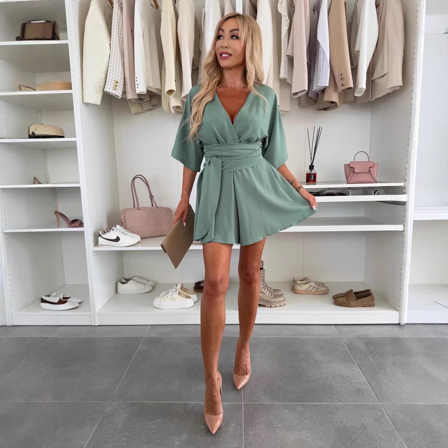 2025 Trendy V-Neck Short Dress & Tie-Up Casual Jumpsuit for Women: European & American Fashion XL
2025 Trendy V-Neck Short Dress & Tie-Up Casual Jumpsuit for Women: European & American Fashion XL