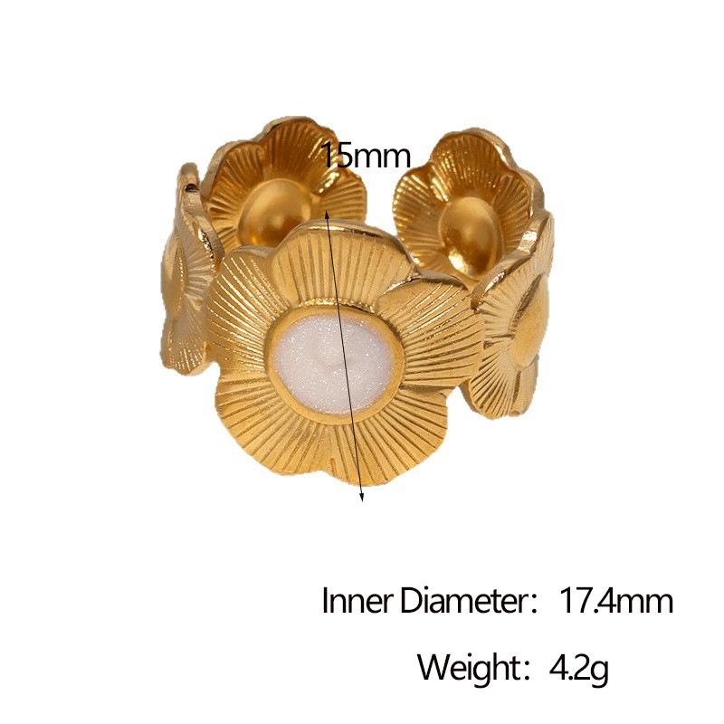 French Luxury Chrysanthemum Ring Woman Stainless Steel Zircon Gold Plated Non Fading Open Stainless Steel Rings resizable
French Luxury Chrysanthemum Ring Woman Stainless Steel Zircon Gold Plated Non Fading Open Stainless Steel Rings resizable