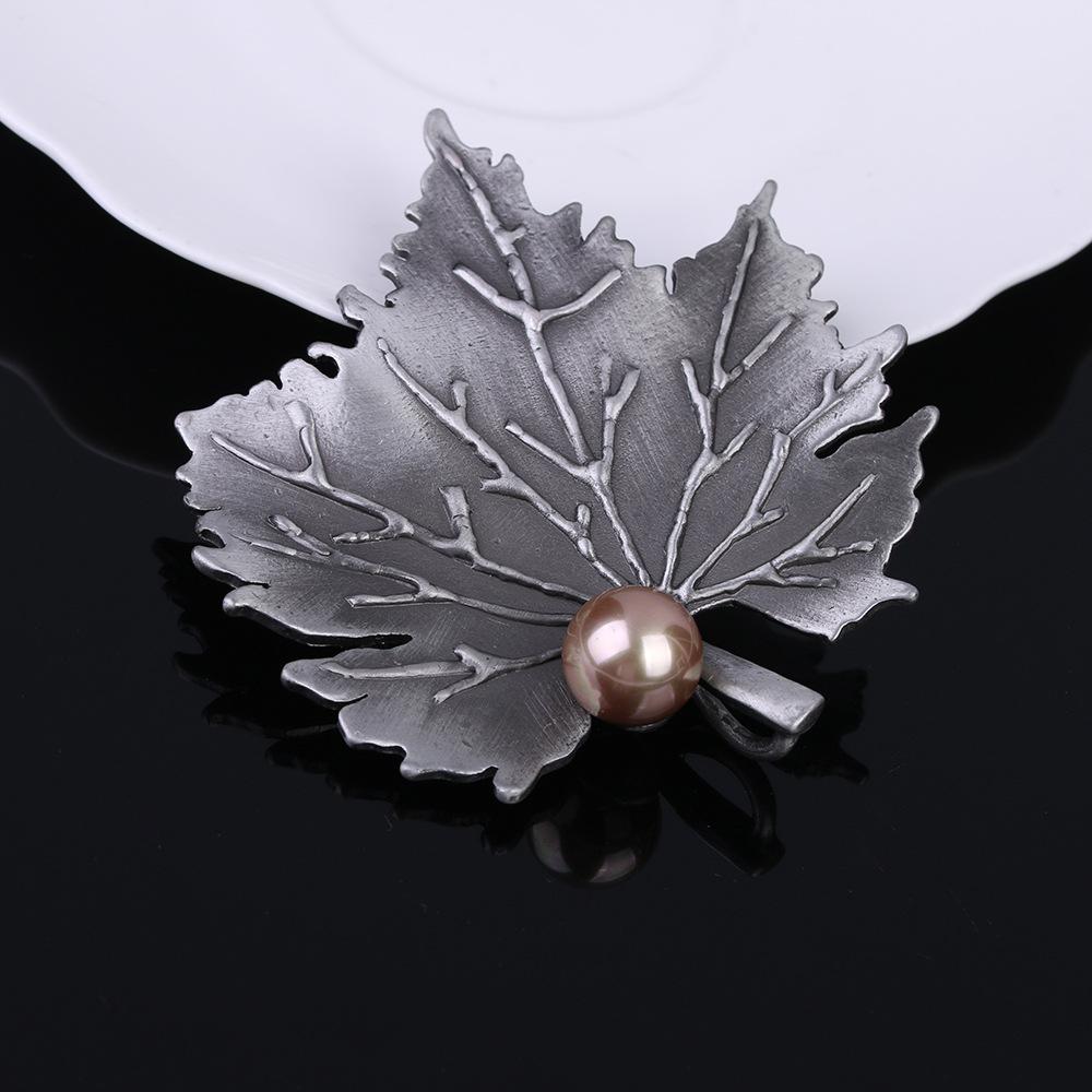 Hot Maple Leaf Alloy Brooch Retro Premium Light Luxury Clothing Accessories High-End Pin Accessories Brooch темно-коричневого кольору
Hot Maple Leaf Alloy Brooch Retro Premium Light Luxury Clothing Accessories High-End Pin Accessories Brooch темно-коричневого кольору