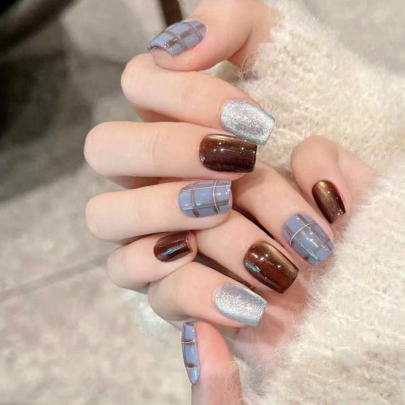 Ice Blue Shimmer Brown Cat Eye Plaid Press-On Nails Short T Nail Art Full Size False Patches
Ice Blue Shimmer Brown Cat Eye Plaid Press-On Nails Short T Nail Art Full Size False Patches