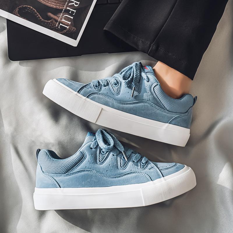 Men s shoes trendy shoes 2025 new low-top board shoes boys Korean version versatile niche Hong Kong style haze blue bread shoes 44
Men s shoes trendy shoes 2025 new low-top board shoes boys Korean version versatile niche Hong Kong style haze blue bread shoes 44