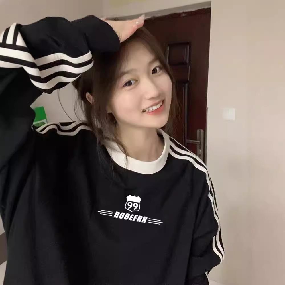 Женский свитшот с длинным рукавом и тремя полосками - Облегающий, Повседневный, Свободный крой для весны и осени M
Женский свитшот с длинным рукавом и тремя полосками - Облегающий, Повседневный, Свободный крой для весны и осени M