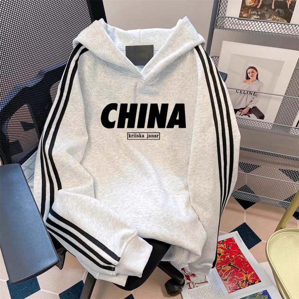 High-End Women s Striped Plus Velvet Sweatshirt - Chic, Casual, Trendy, Loose-Fit Outerwear for Autumn & Winter L
High-End Women s Striped Plus Velvet Sweatshirt - Chic, Casual, Trendy, Loose-Fit Outerwear for Autumn & Winter L
