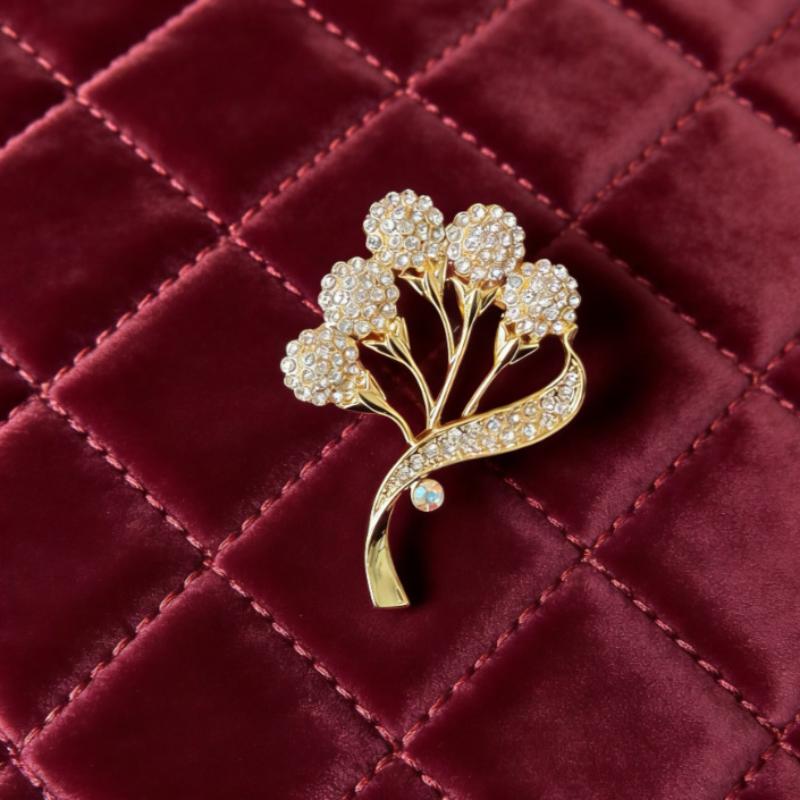Luxury Fashion Rhinestone Plant Flower Brooches For Women Dress Clothing Coat Jewelry Accessries Gifts золотий
Luxury Fashion Rhinestone Plant Flower Brooches For Women Dress Clothing Coat Jewelry Accessries Gifts золотий