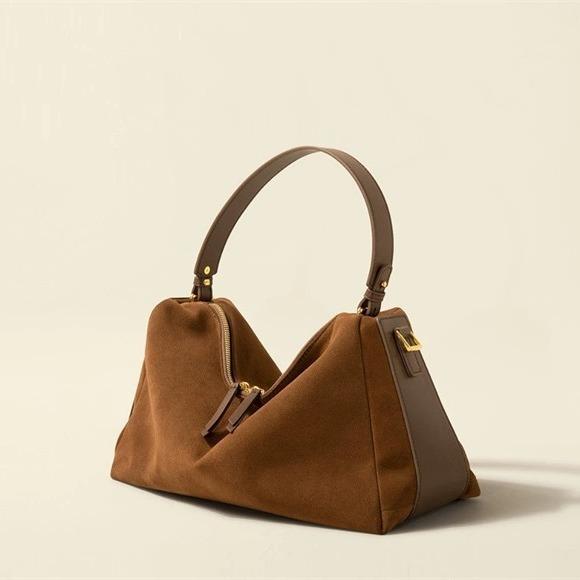Niche Bag Women s New High-end Versatile Cowhide Large-capacity Portable Shoulder Messenger Bag коричневий
Niche Bag Women s New High-end Versatile Cowhide Large-capacity Portable Shoulder Messenger Bag коричневий