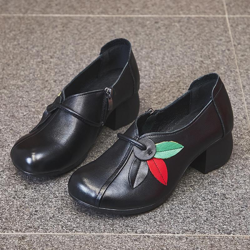 Осенняя женская обувь в этническом стиле из коровьей кожи, туфли ручной работы, мягкая подошва, нескользящая кожаная обувь 38 чёрный
Осенняя женская обувь в этническом стиле из коровьей кожи, туфли ручной работы, мягкая подошва, нескользящая кожаная обувь 38 чёрный