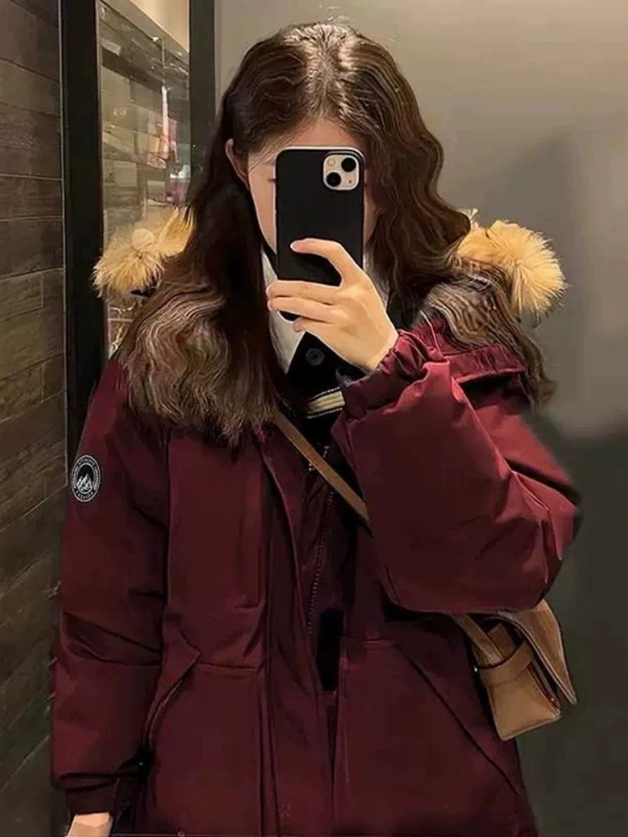 Большой меховой воротник с отделкой побеждает женские зимние пуховики, а женские короткие модели становятся толще, повседневные студенческие куртки в тренде S
Большой меховой воротник с отделкой побеждает женские зимние пуховики, а женские короткие модели становятся толще, повседневные студенческие куртки в тренде S