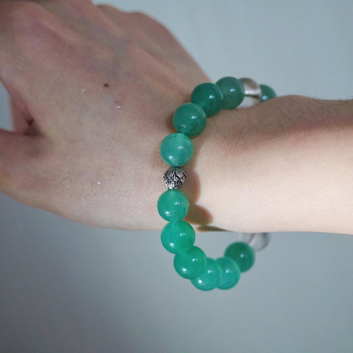 Natural Dongling Jade White Crystal Design Sense Contrasting Color Bracelet Bracelet
Natural Dongling Jade White Crystal Design Sense Contrasting Color Bracelet Bracelet