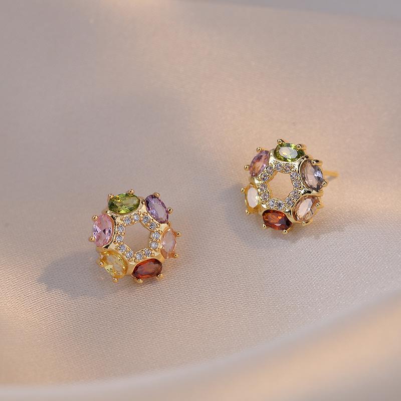 Peach Heart Zircon Stud Earrings for Women - Japanese & Korean Style, Fashionable and Elegant Design
Peach Heart Zircon Stud Earrings for Women - Japanese & Korean Style, Fashionable and Elegant Design