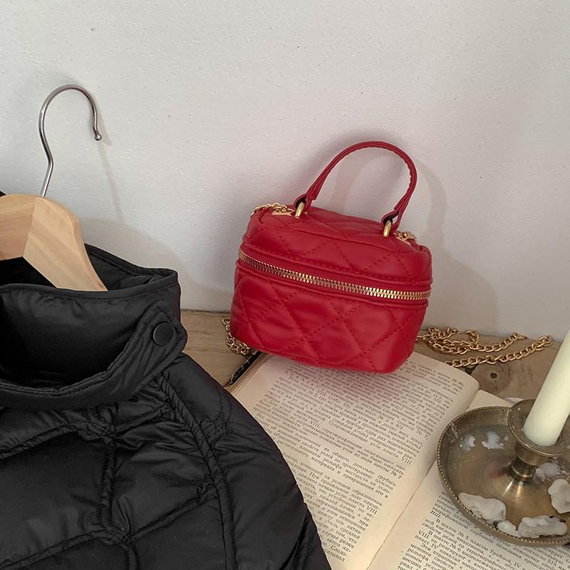 Adorable Red Mini Crossbody Bag For Kids Stylish Princess Fashion Accessory
Adorable Red Mini Crossbody Bag For Kids Stylish Princess Fashion Accessory