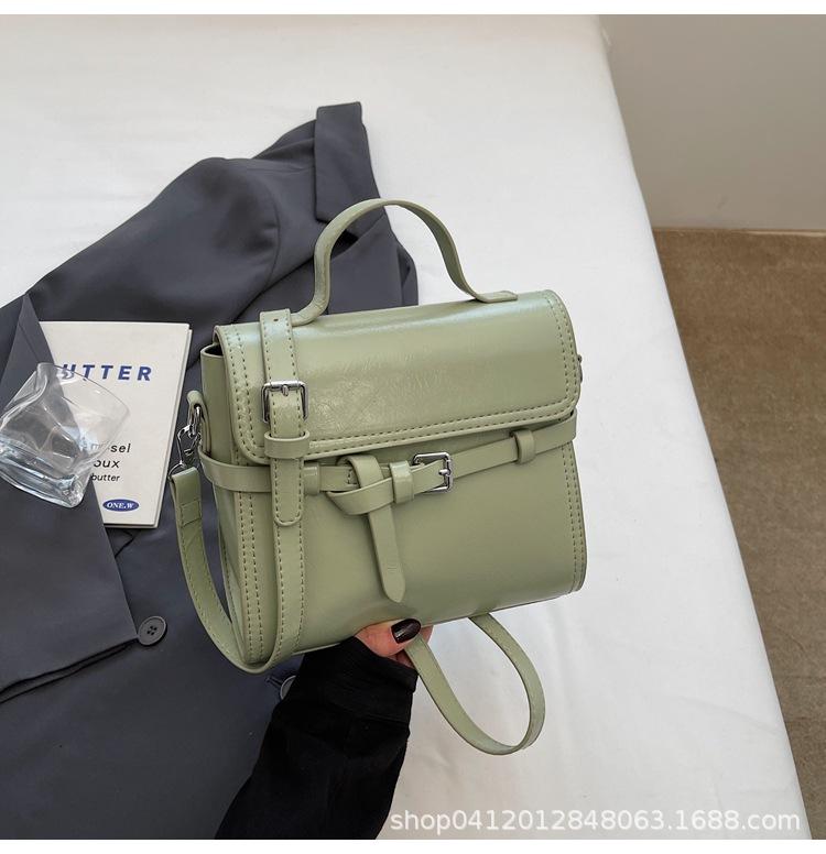 Женская оптовая сумка Дамская сумочка 2025 Новая Премиальное качество Простая Маленькая квадратная сумка Многофункциональная Повседневная Сумка через плечо
Женская оптовая сумка Дамская сумочка 2025 Новая Премиальное качество Простая Маленькая квадратная сумка Многофункциональная Повседневная Сумка через плечо