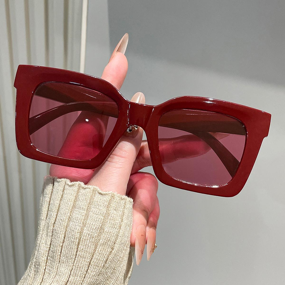 1PCS Elegant Purple Red Sunglasses High-End Feelings Essential Goddess Outfit Casual Outdoor Sun-Shading Glasses красный
1PCS Elegant Purple Red Sunglasses High-End Feelings Essential Goddess Outfit Casual Outdoor Sun-Shading Glasses красный